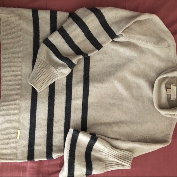 Michael Kors cowl neck sweater. - Picture 2 of 5